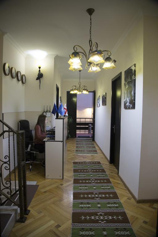 Log Inn Boutique Hotel Tbilisi Exterior photo